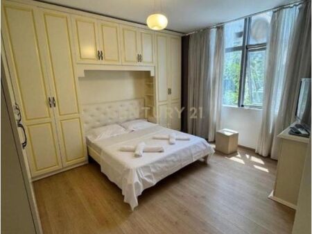 ISH PARKU, SHESIM APARTAMENT 2+1  !!!