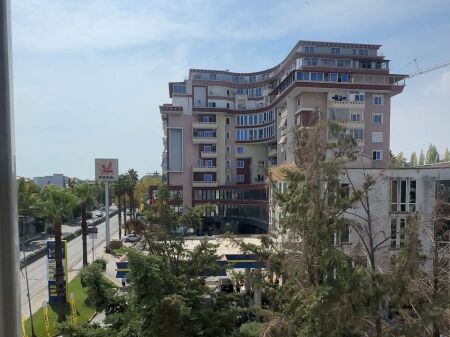 Okazion! Apartament 2+1 ne Institut