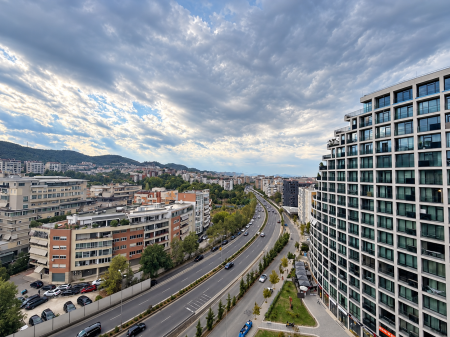 Shitet, Apartament 2+1+2+ Post Parkimi, Lake View Residence, Tiranë.