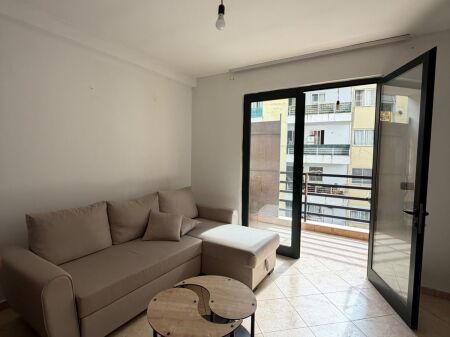 JEPET ME QIRA APARTAMENT 1+1
