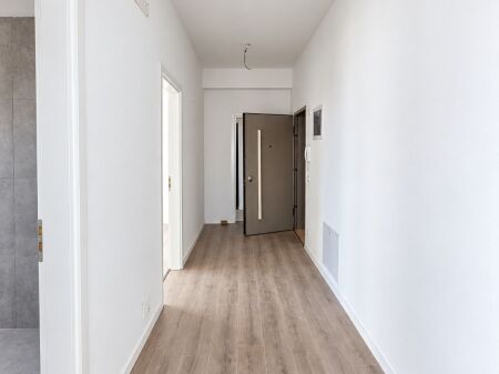 Shitet apartament 2+1+2 tek Orion Construction , Bulevardi i Ri , ish Stacioni i Trenit .