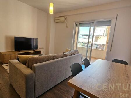 APARTAMENT 1+1 PER QIRA NE LIQENIN E THATE