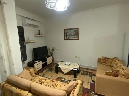 Apartament me qera 2+1