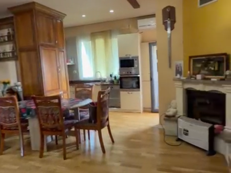 Apartament 2+1+2 per shitje Kodra e priftit prane unazes se Re