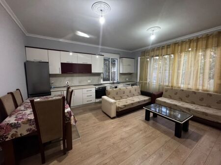 Apartament 2+1+2 me Qira + Post Parkimi – Selitë e Vogël (Pranë Xhamisë) !