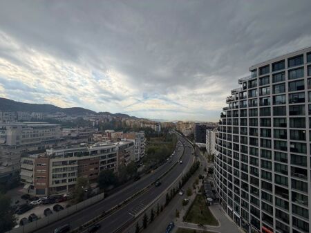 Shitet, Apartament 2+1+2+ Post Parkimi, Lake View Residence, Tiranë.