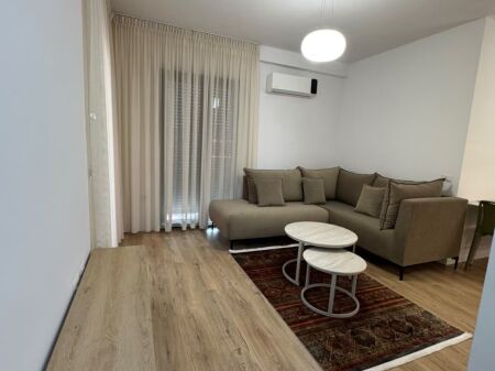 Apartament Me Qera 2+1 Tek 21 Dhjetori (ID B2202150) Tirane
