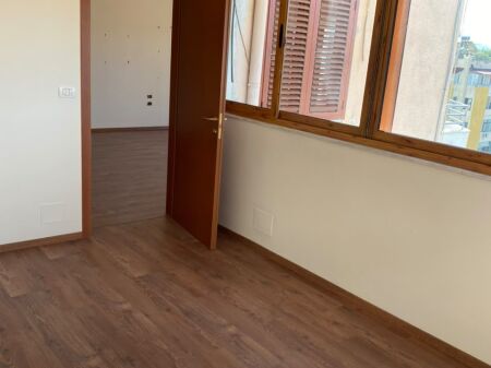 Ufficio in affitto a Bllok