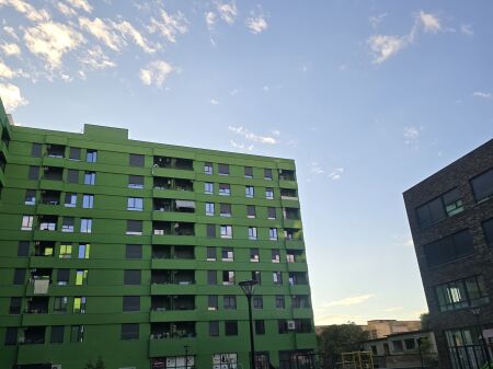 Shitet apartament 1+1 tek Rruga 5-Maji