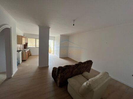 Shitet,Apartament 2+1+2,Selite, Tirane