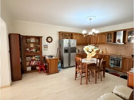 🏡 SHITET APARTAMENT 2+1 PRANË FUSHËS SË ALI DEMIT, TIRANË- SHITET ME KREDI!