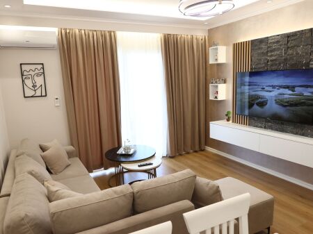Jepet apartament me qera 1+1
