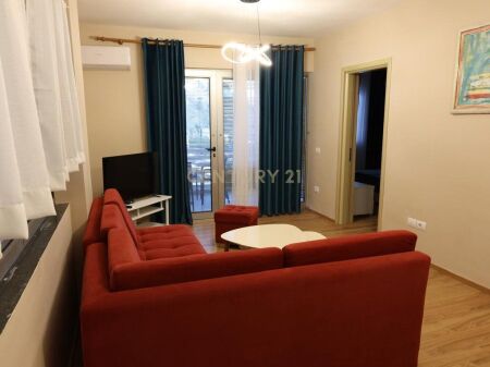 JEPET ME QIRA APARTAMENT 1+1 NE CURRILA !