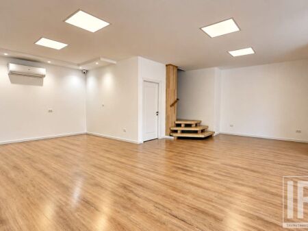 Office for Rent on Kavaja Street!