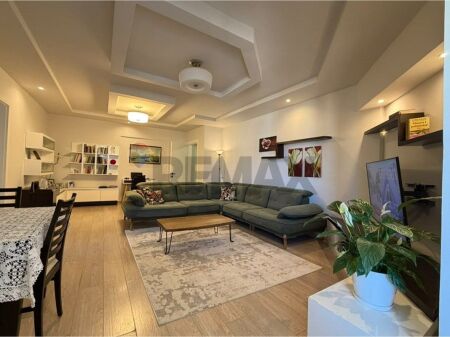 Apartament 2+1 per shitje te Komuna e Parisit