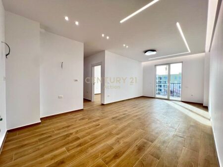 SHESIM, SUPER APARTAMENT 2️⃣➕1️⃣ me LAVANTERI & 2️⃣ POSTE PARKIMI, PASKUQAN