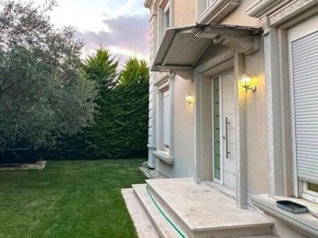 🏡✨ SHITET VILË 4-KATËSHE | WHITE HOUSE RESIDENCE, PRANË TEG