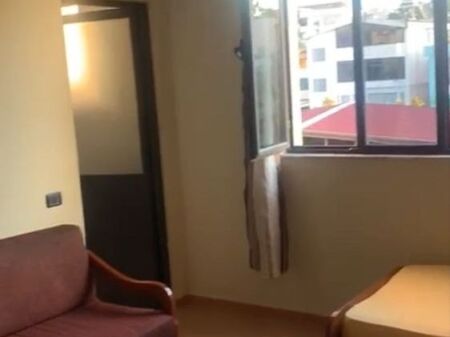 GARSONIERE 27,000 LEKE PRANE FAKULTETIT EKONOMIK