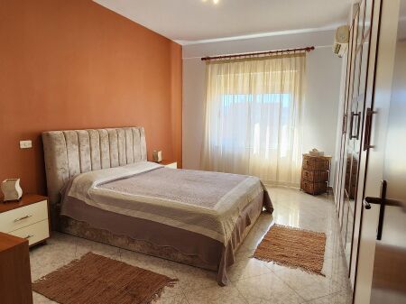 Appartamento 1+1 in Affitto Nuovo Bazar Tirana