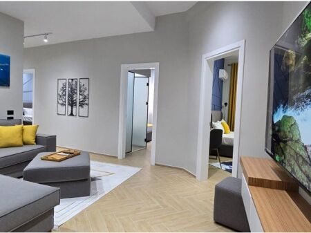 JEPET ME QIRA AMBIENT PËR AKOMODIM HOTELIER – QENDRA E DURRËSIT