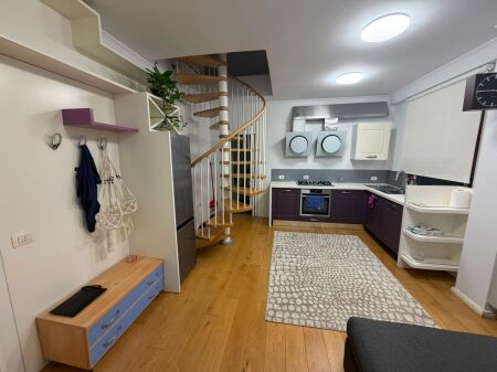 Duplex apartment 3+1+2+Post Parking for rent at Liqeni i Thate .