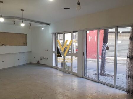 JEPET AMBIENT BIZNESI 69 M2 ME QERA TE ZOGU ZI 650 EURO