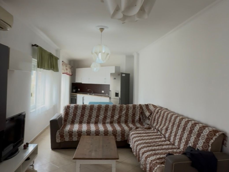 Shitet apartament 2+1 pranë Credins Bank, Ali Demi.