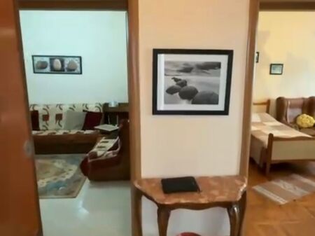 2+1 apartment, very close to 21 Dhjetori (50 m), NO AGENCY COMMISSION, directly with the owner.