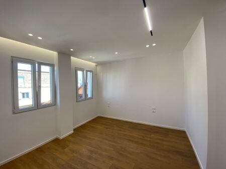 VENDO, MONOLOCALE, VICINO A MOZAIK, TIRANA . Empire75406