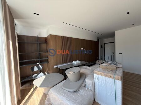 SHITET APARTAMENT 1+1 + VERANDË + POST PARKIMI