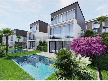 Individual villas for sale at Farka Lake