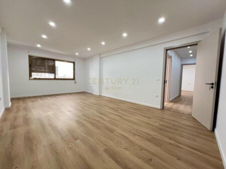 🏡 FOR RENT, MODERN 2️⃣➕1️⃣ APARTMENT with FANTASTIC VIEW ☘️, DINASTIA / KOSOVARËVE STREET‼️  112,000leke