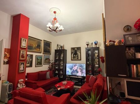  LISTIM I RI | APARTAMENT 2+1+2 PËR SHITJE – FRESK, TIRANË