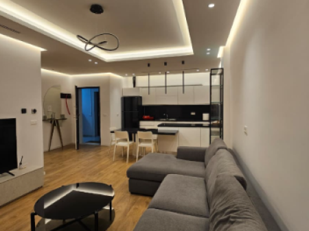 JEPET ME QIRA APARTAMENT 2+1+2 | PRANË TEG