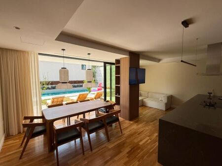 Villa di 3 piani in affitto presso TEG .  