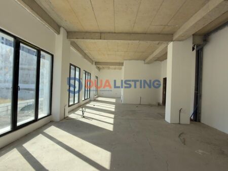 Ambient Premium 1,000 m² për Shitje | Square 21!