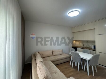 Apartement me qera 1+1 te zogu i zi.