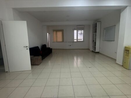 Office for rent, 2+1, Kavaja St.