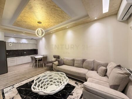 Shitet apartament 2+1 te Golden Park 3, përballë Spitalit Amerikan!