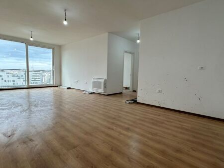  APARTAMENT 2+1 ME QIRA – FARMACIA 10, TIRANË