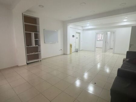 Office for rent on Kavaja Street