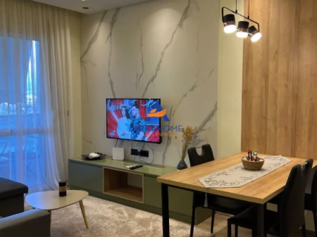 JEPET ME QERA APARTMENT 1+1+BALLKON "BULEVARDI ZOGU I PARË" 60.000 LEKE