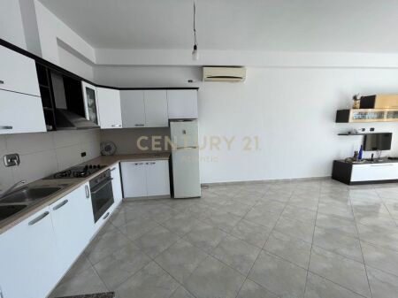 Apartament 2+1+2 ballkon dhe post parkimi për Shitje – Shenavlash, Durrës