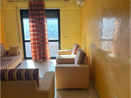 APARTAMENT 2+1+2 ME QIRA TEK GLOBE!