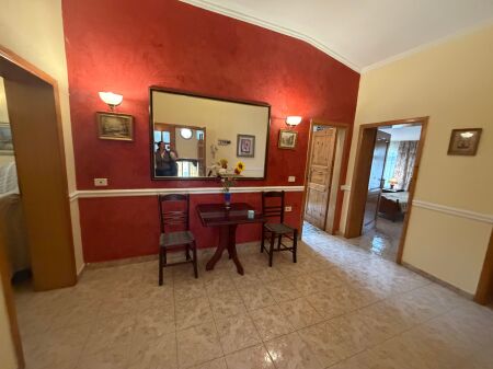 2+1,kat 3 godine private,komune e parisit,600 mije leke