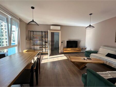 Apartament 2+1 per qira tek Ish Ekspozita