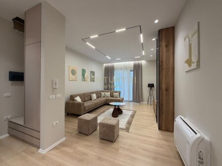 APARTAMENT ME QIRA 3+1+2TUALETE+2 🅿️ -RESIDENCA EDEN-SAUK I RI 2,000 € /Muaj 182,400 Lekë /Muaj