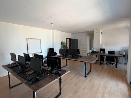 🏢 UFFICIO IN AFFITTO | NUOVO BOULEVARD – TIRANA