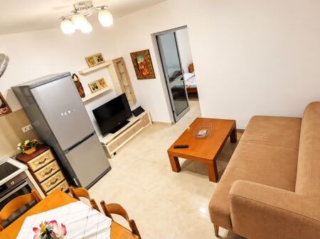 Jepet apartament me qera 3+1 ne Selite ID 5805