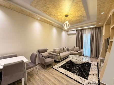 Shitet apartament 2+1 te Golden Park 3, përballë Spitalit Amerikan!